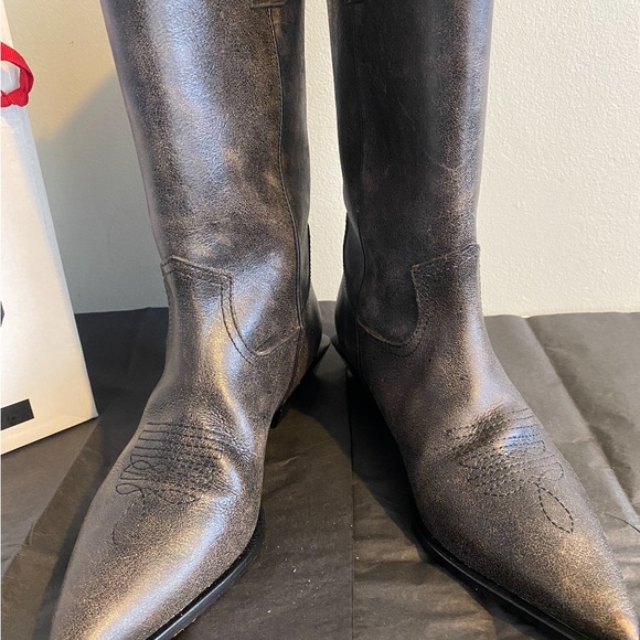 SCHUTZ Shoes - SCHUTZ Black Leather Heeled Knee Boots